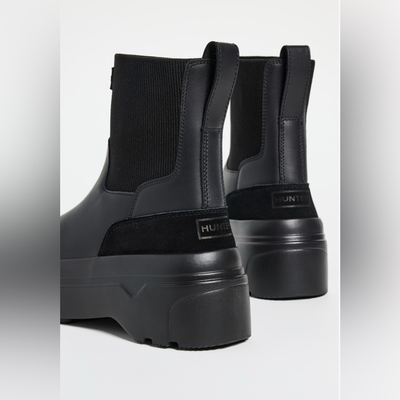 New in Box - Hunter Explorer Rain Boots - Picture 5 of 10